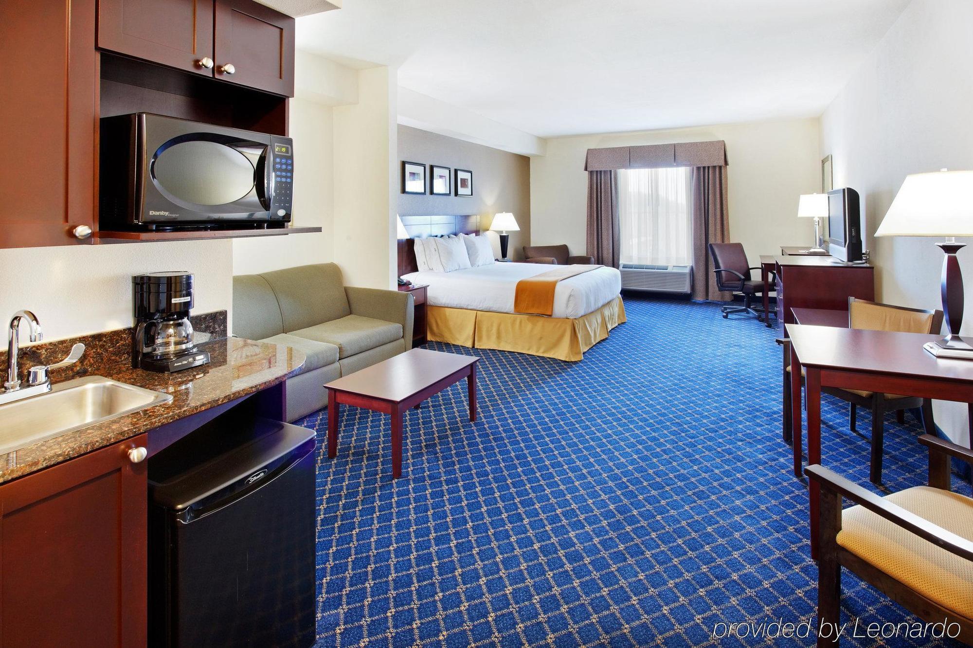 Holiday Inn Express & Suites Cookeville By Ihg Номер фото