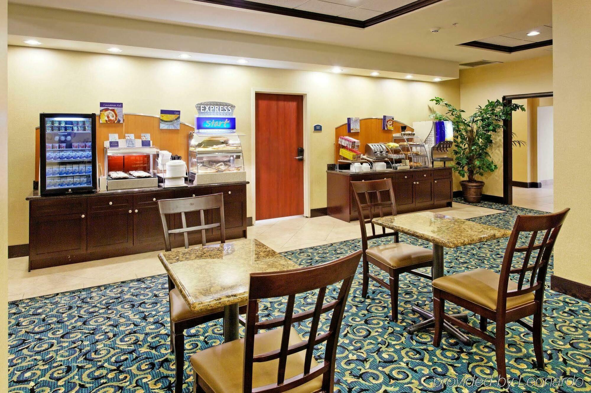 Holiday Inn Express & Suites Cookeville By Ihg Ресторан фото
